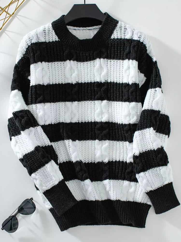 Pull rayé torsadé col rond coupe ample