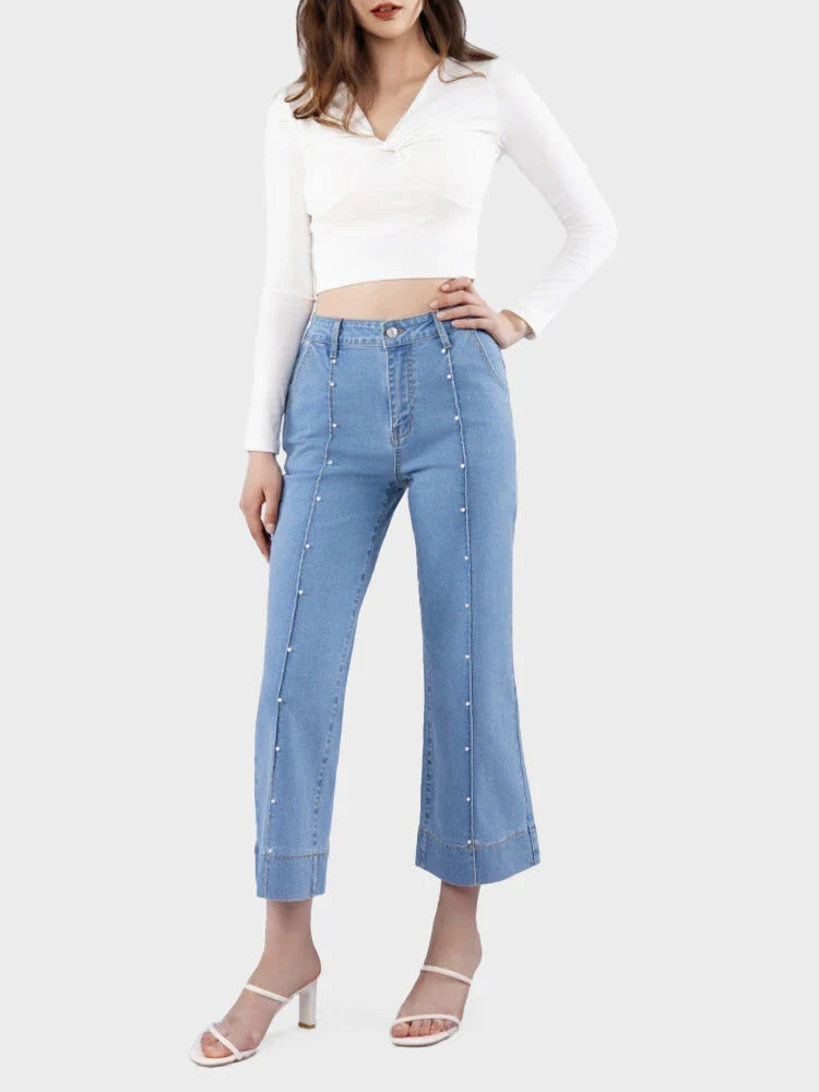 Jean court taille haute jambe droite femme