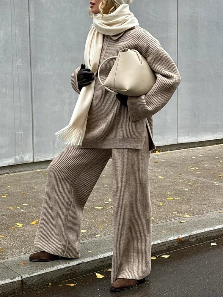 Ensemble en maille avec pull demi-zippé