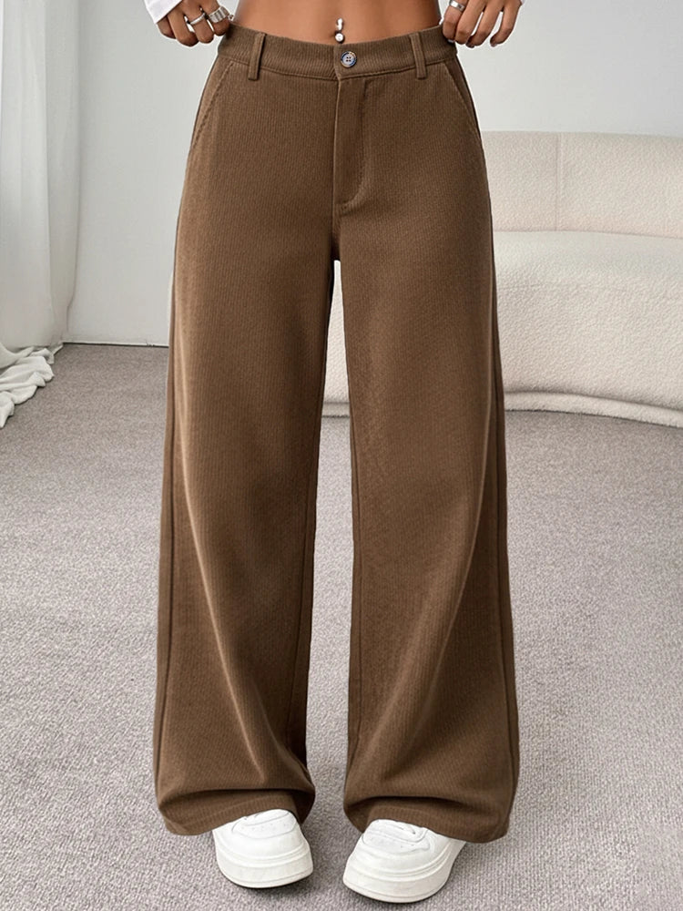 Pantalon en velours côtelé femme – Jambe large, taille haute, avec poches