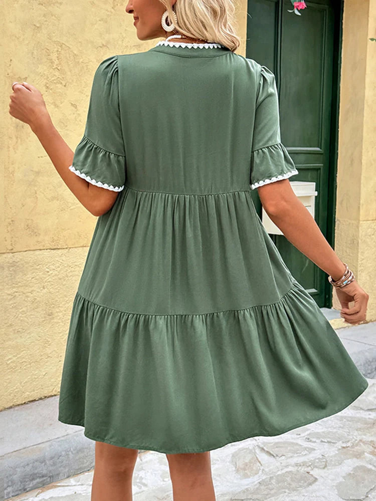 Robe courte resort femme col V manches courtes à volants en dentelle