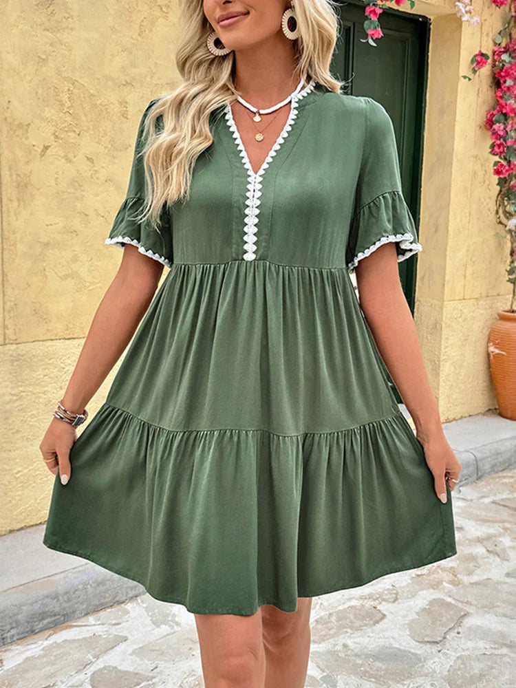 Robe courte resort femme col V manches courtes à volants en dentelle
