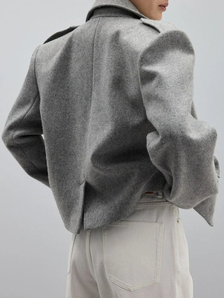 Manteau femme en laine mélangée à revers en pointe et pattes d'épaule