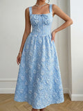 Robe longue fluide en jacquard, col carré sans manches