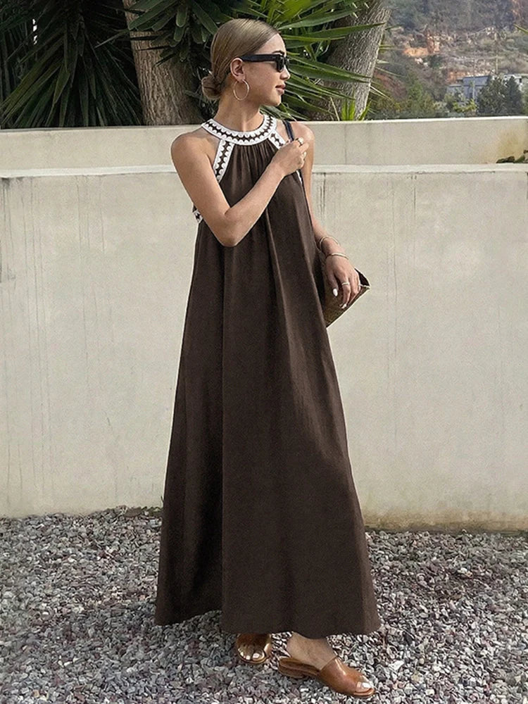 Robe d’été bohème sans manches à col licou 2026