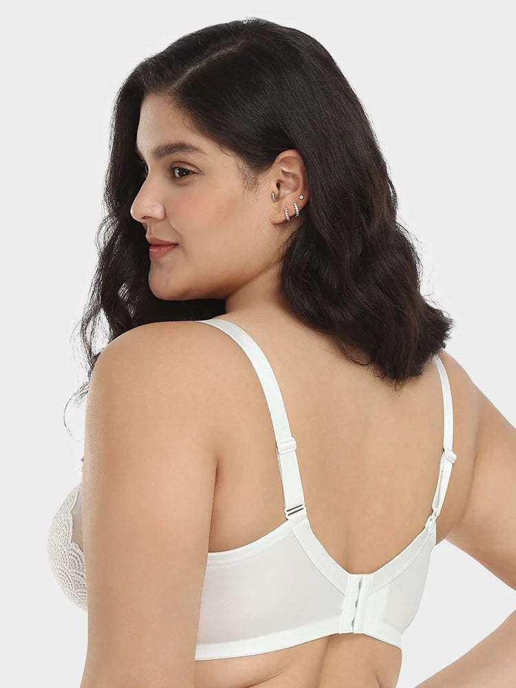 Soutien-gorge à armatures en dentelle festonnée pour poitrine généreuse