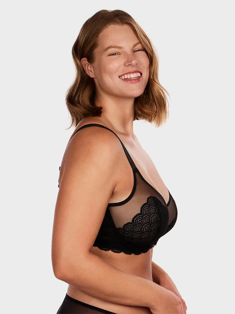 Soutien-gorge à armatures en dentelle festonnée pour poitrine généreuse
