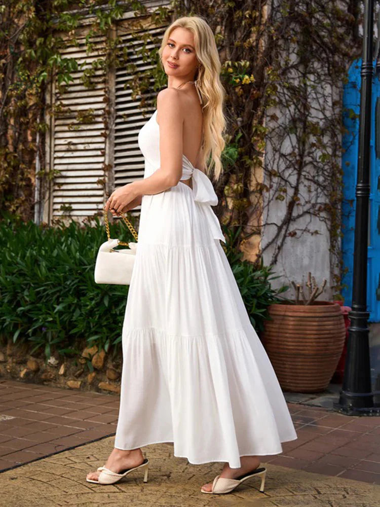 Robe longue à volants étagés et col dos-nu