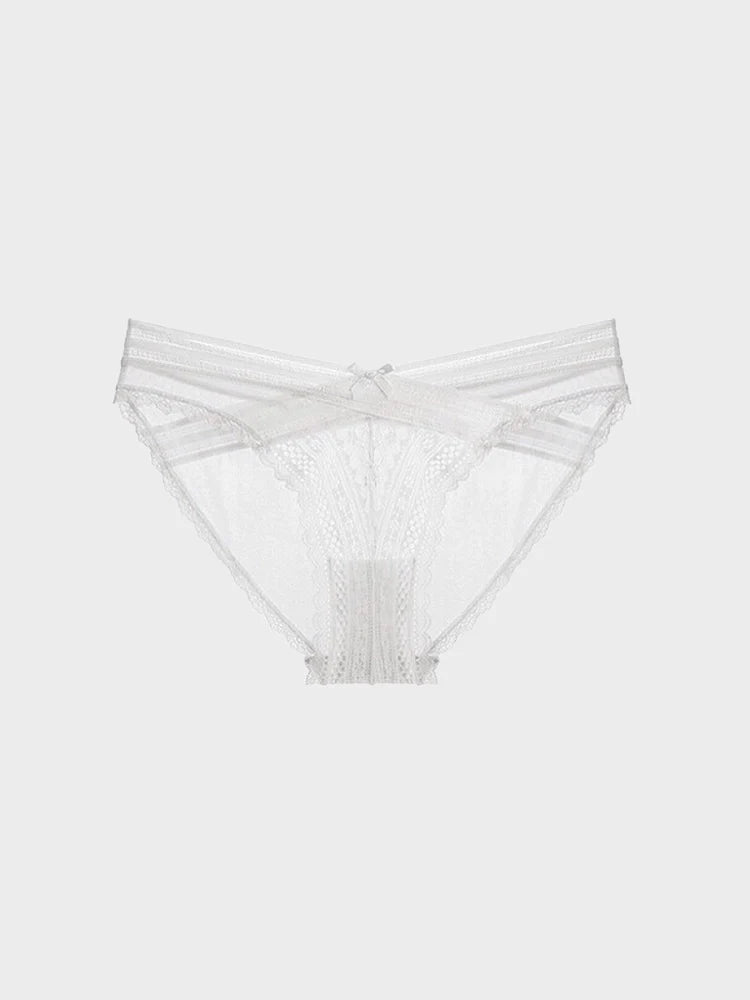 Culotte femme en dentelle échancrée taille basse et respirante