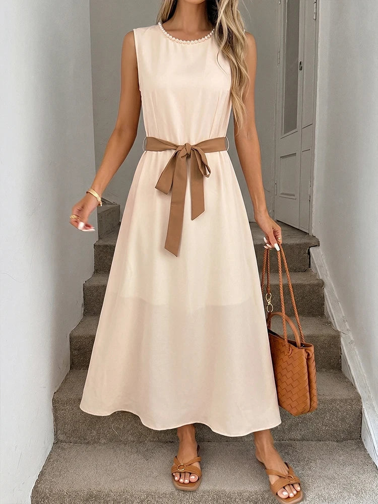Robe midi trapèze sans manches
