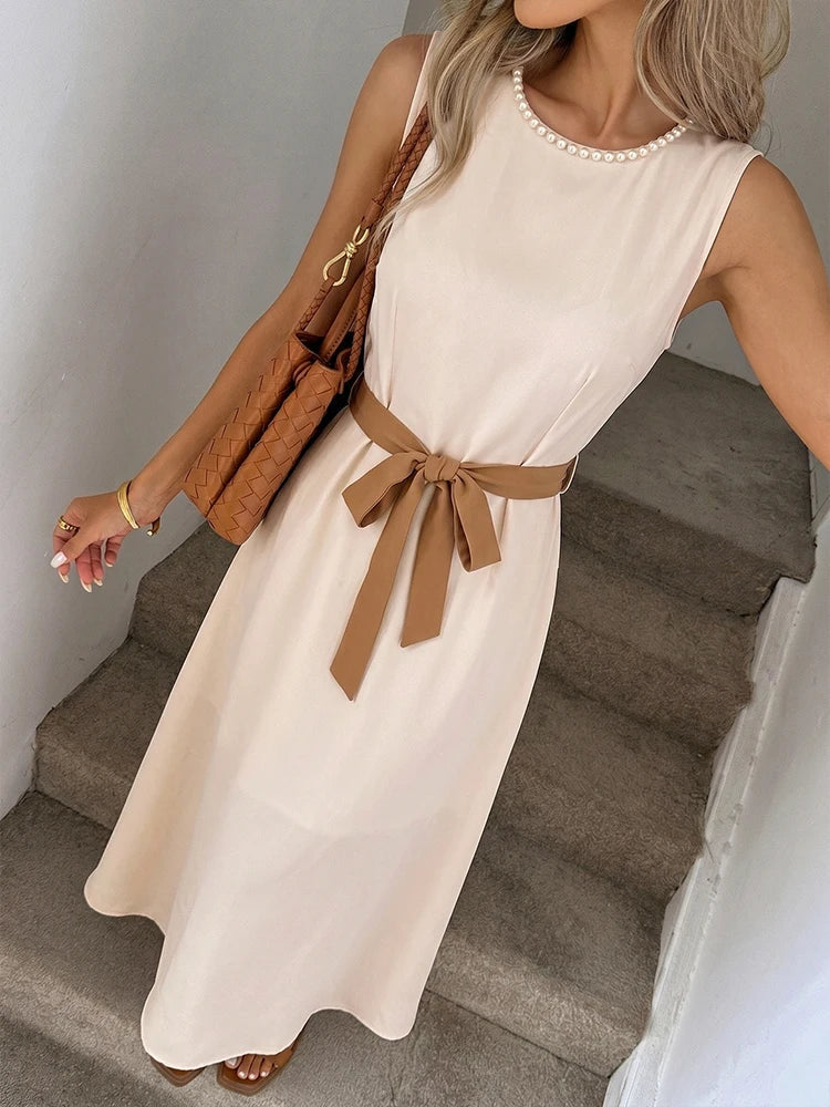 Robe midi trapèze sans manches