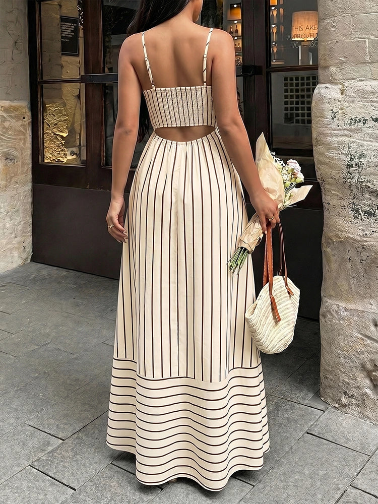 Robe longue rayée à fines bretelles