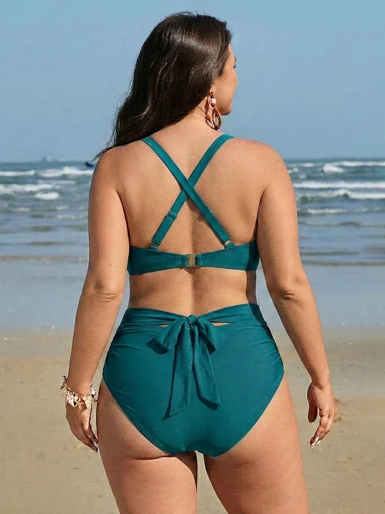 Bikini gainant torsadé avec voile en mesh