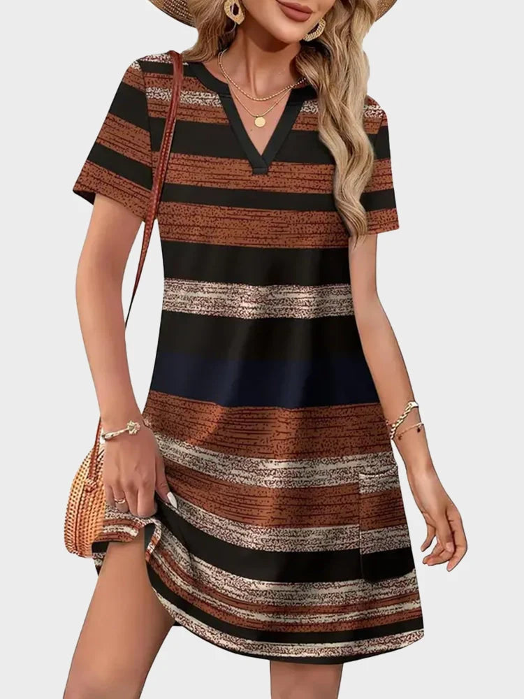 Robe d’été col V esprit vacances