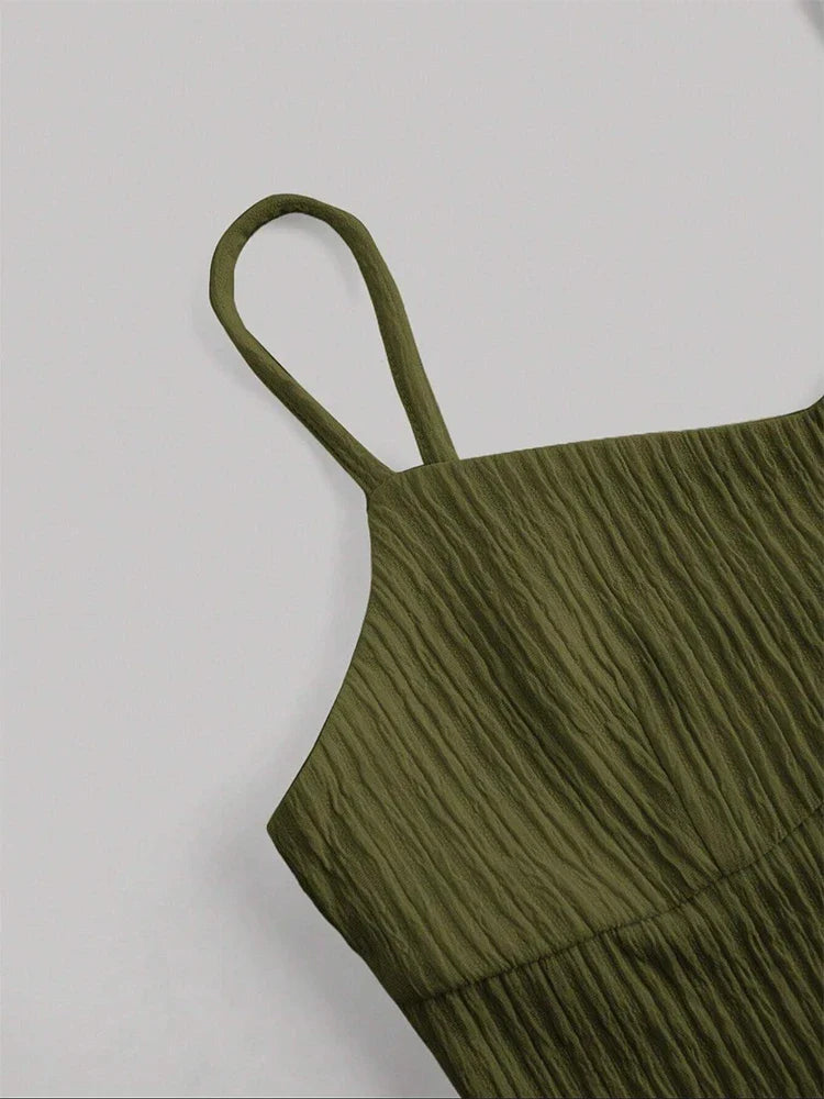 Ensemble 2 pièces top sans manches et jupe longue plissée