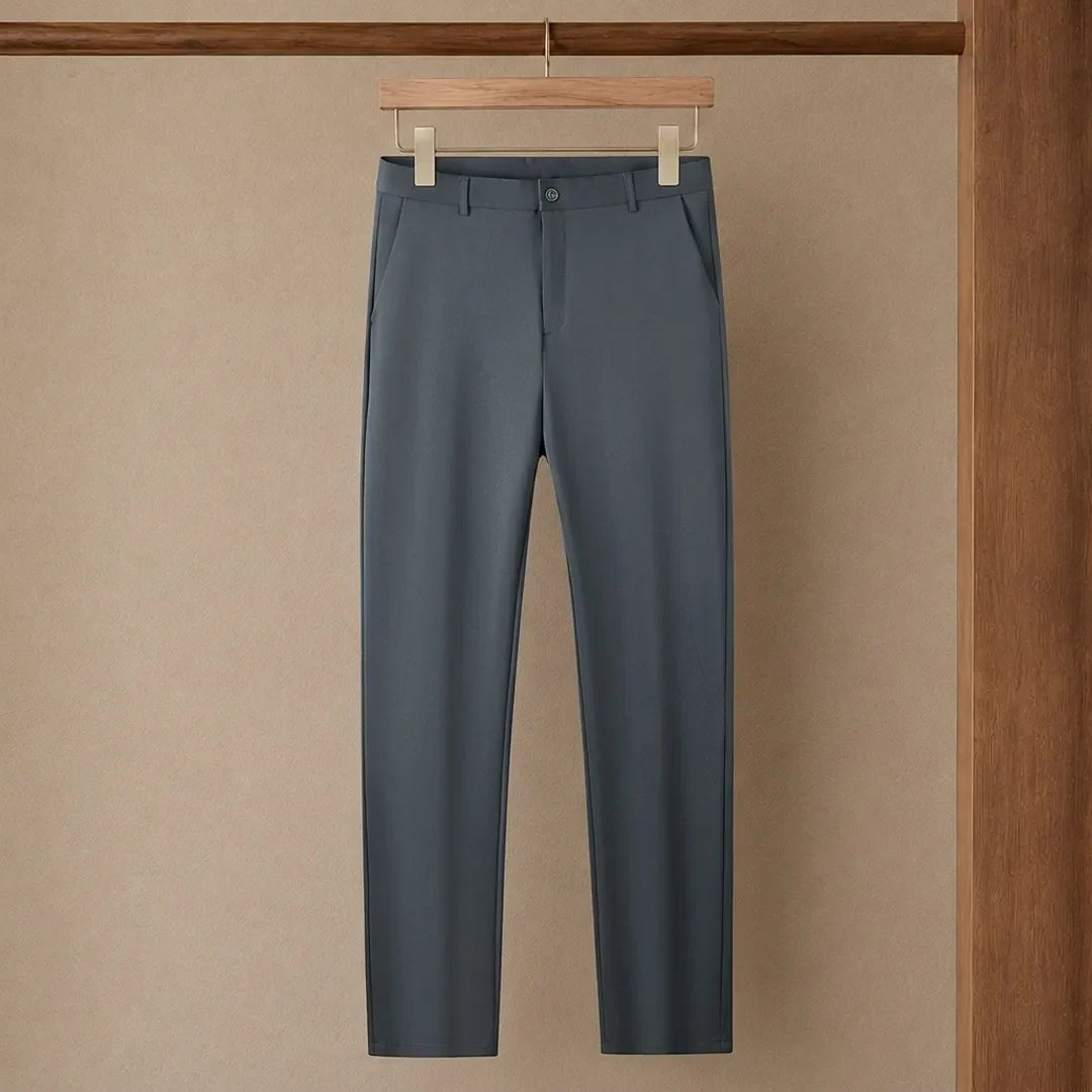 Pantalon ajusté à la coupe Comfort - Maison Flavigny
