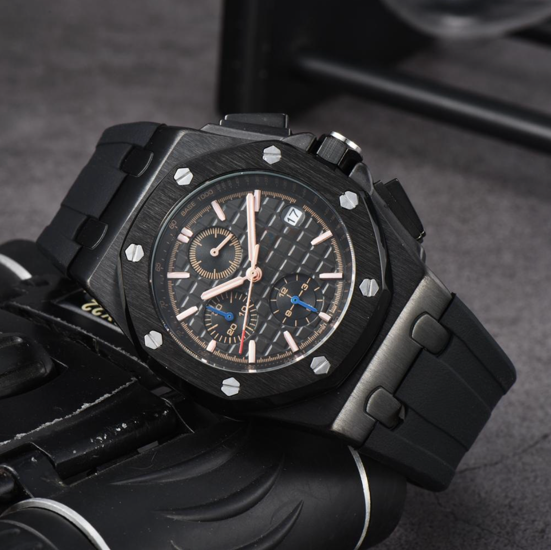 Montre chronographe à six aiguilles - Maison Flavigny