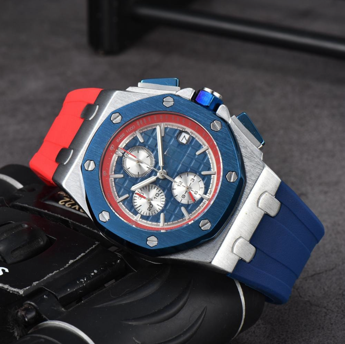 Montre chronographe à six aiguilles - Maison Flavigny